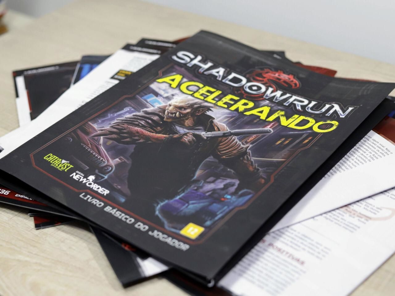 Mais de Mil Dados: #Financia - Shadowrun Anarchy